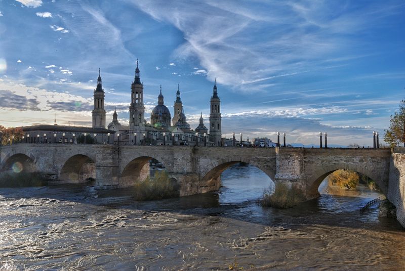 🚐 Zaragoza en autocaravana: dónde dormir, consejos y cómo visitar la ciudad